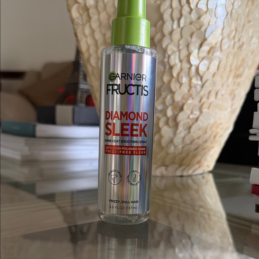 Garnier Fructis Diamond Sleek Spray - Silver & Lime Green